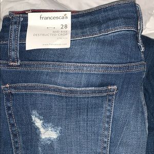 Francesca’s mid rise destructed crop pant!